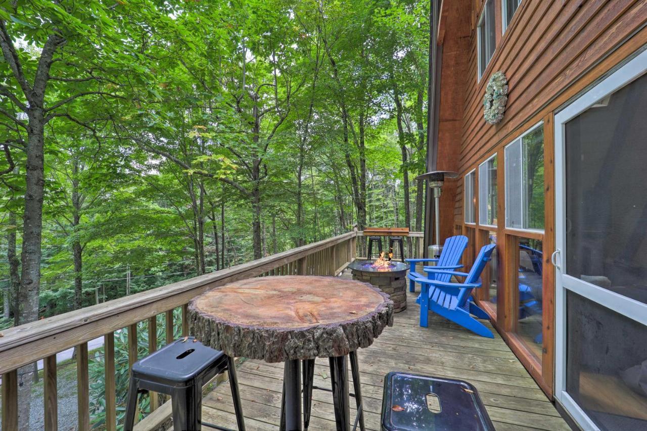 A-Frame Cabin With Hot Tub 1 Mi To Beech Mountain! エクステリア 写真