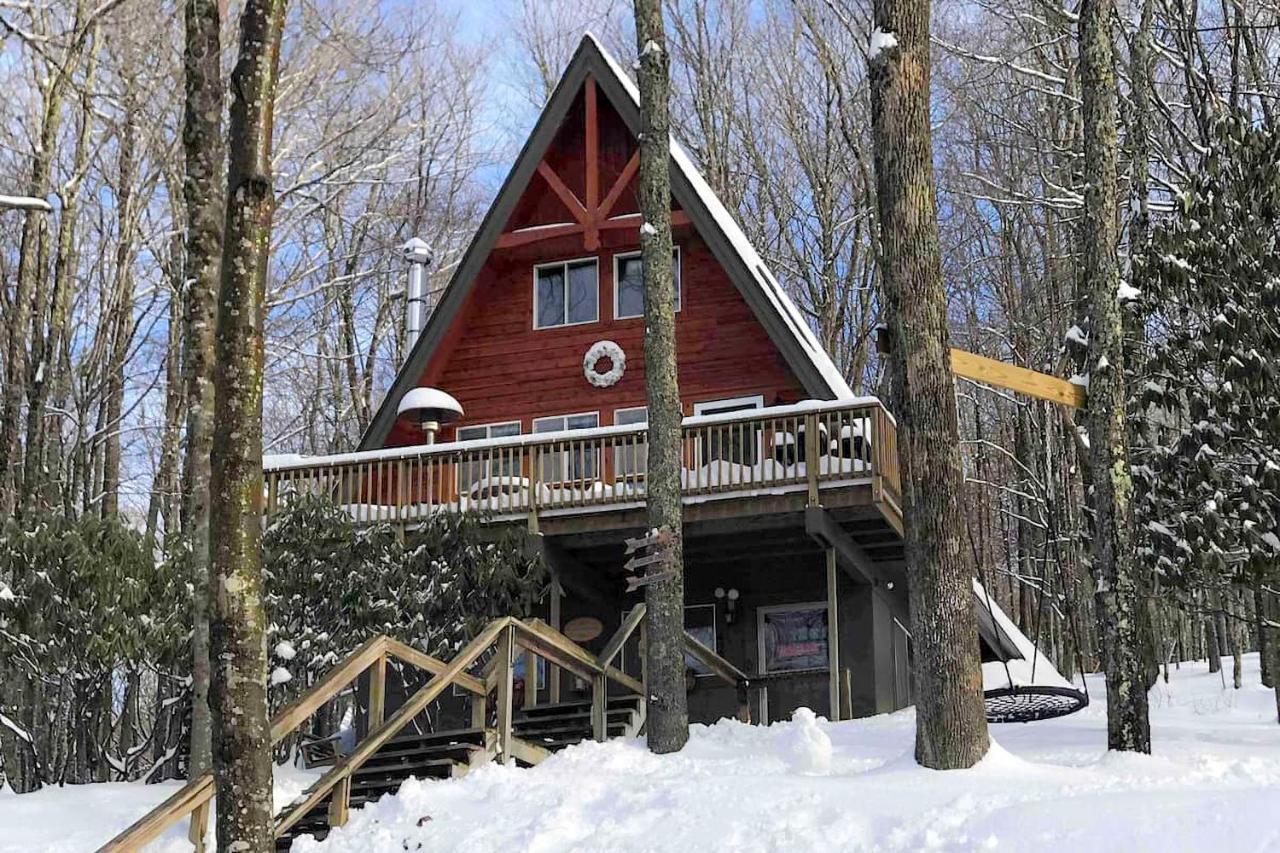A-Frame Cabin With Hot Tub 1 Mi To Beech Mountain! エクステリア 写真