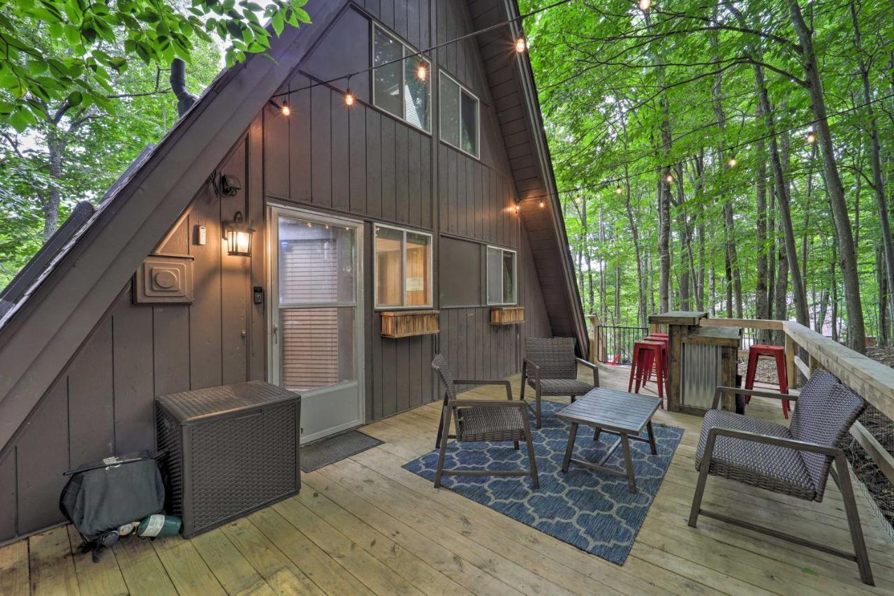 A-Frame Cabin With Hot Tub 1 Mi To Beech Mountain! エクステリア 写真