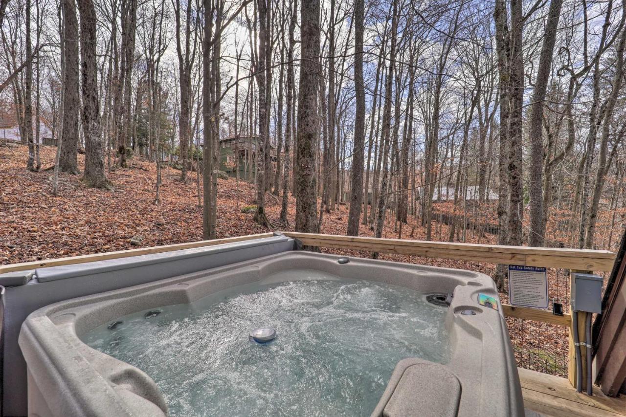 A-Frame Cabin With Hot Tub 1 Mi To Beech Mountain! エクステリア 写真
