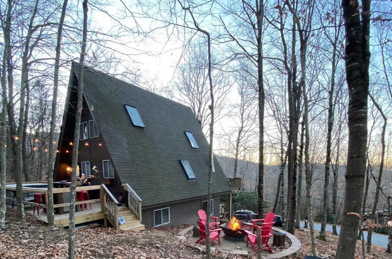 A-Frame Cabin With Hot Tub 1 Mi To Beech Mountain! エクステリア 写真